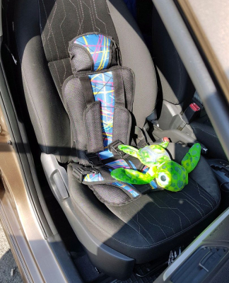 Детское автокресло "ВИННИ"-1, полосы цветные  купить в Тюмени